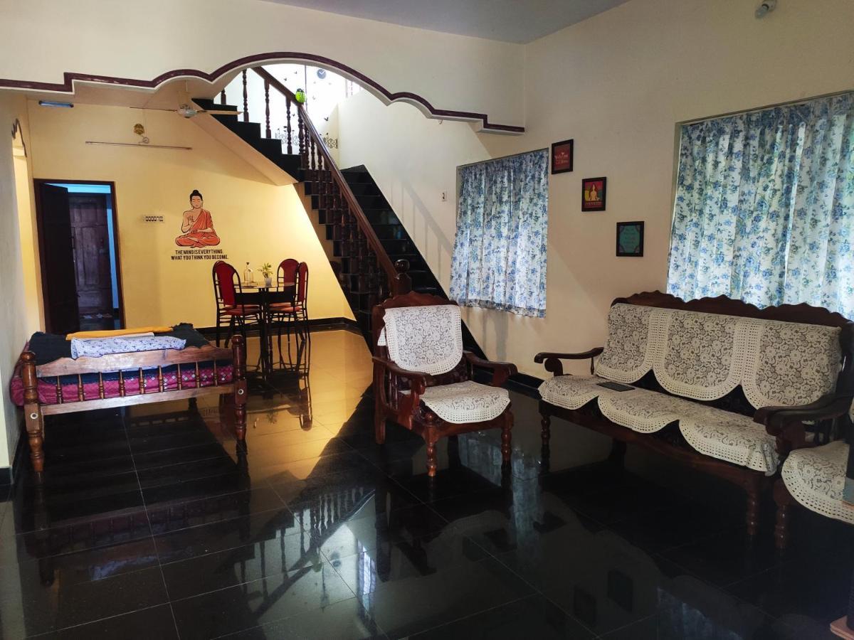 Happy Buddha Homestay バルカラ エクステリア 写真