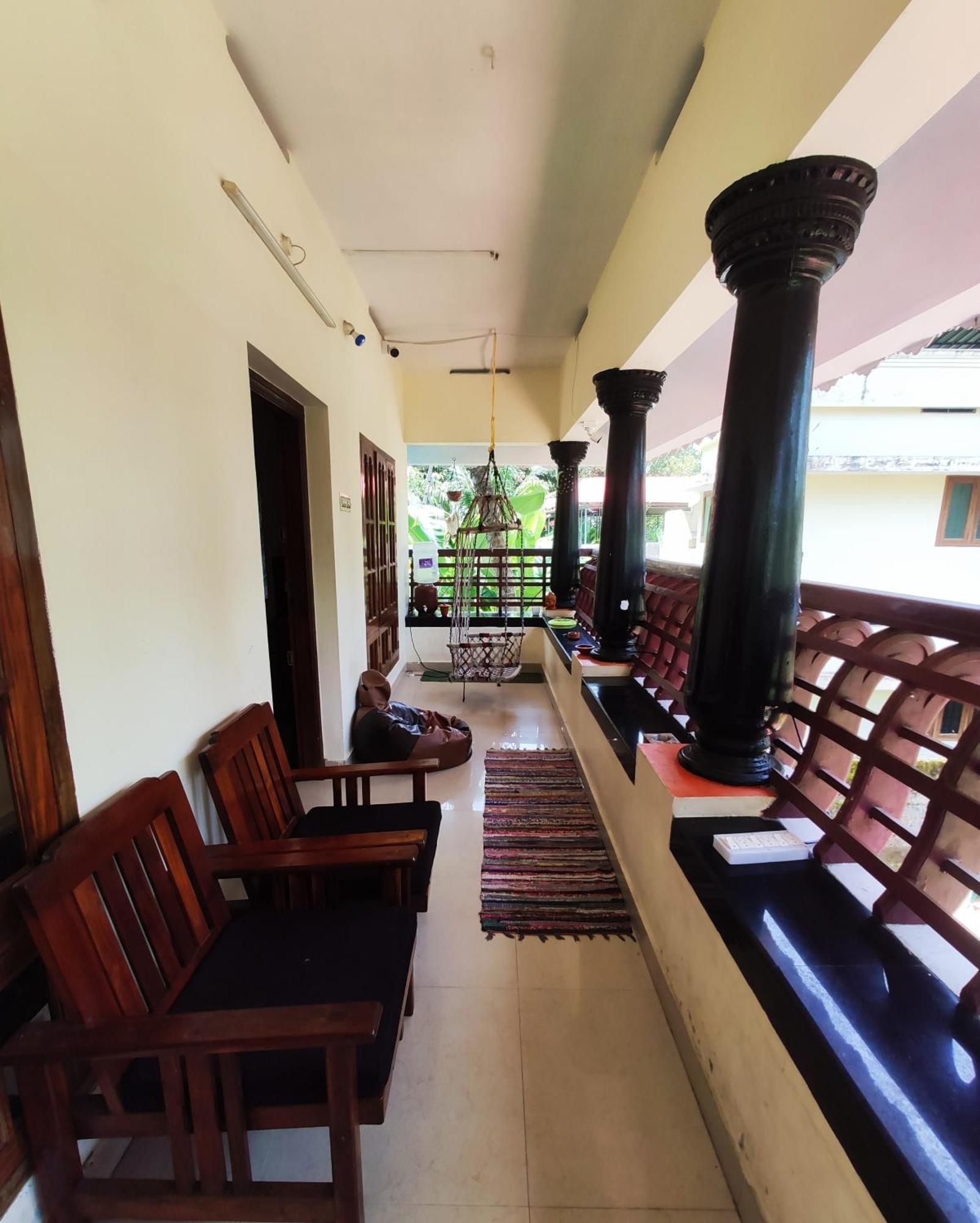 Happy Buddha Homestay バルカラ エクステリア 写真